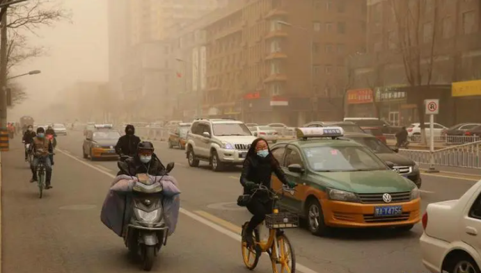 北方地區(qū)多輪沙塵天氣主要原因是什么？生態(tài)環(huán)境部回應